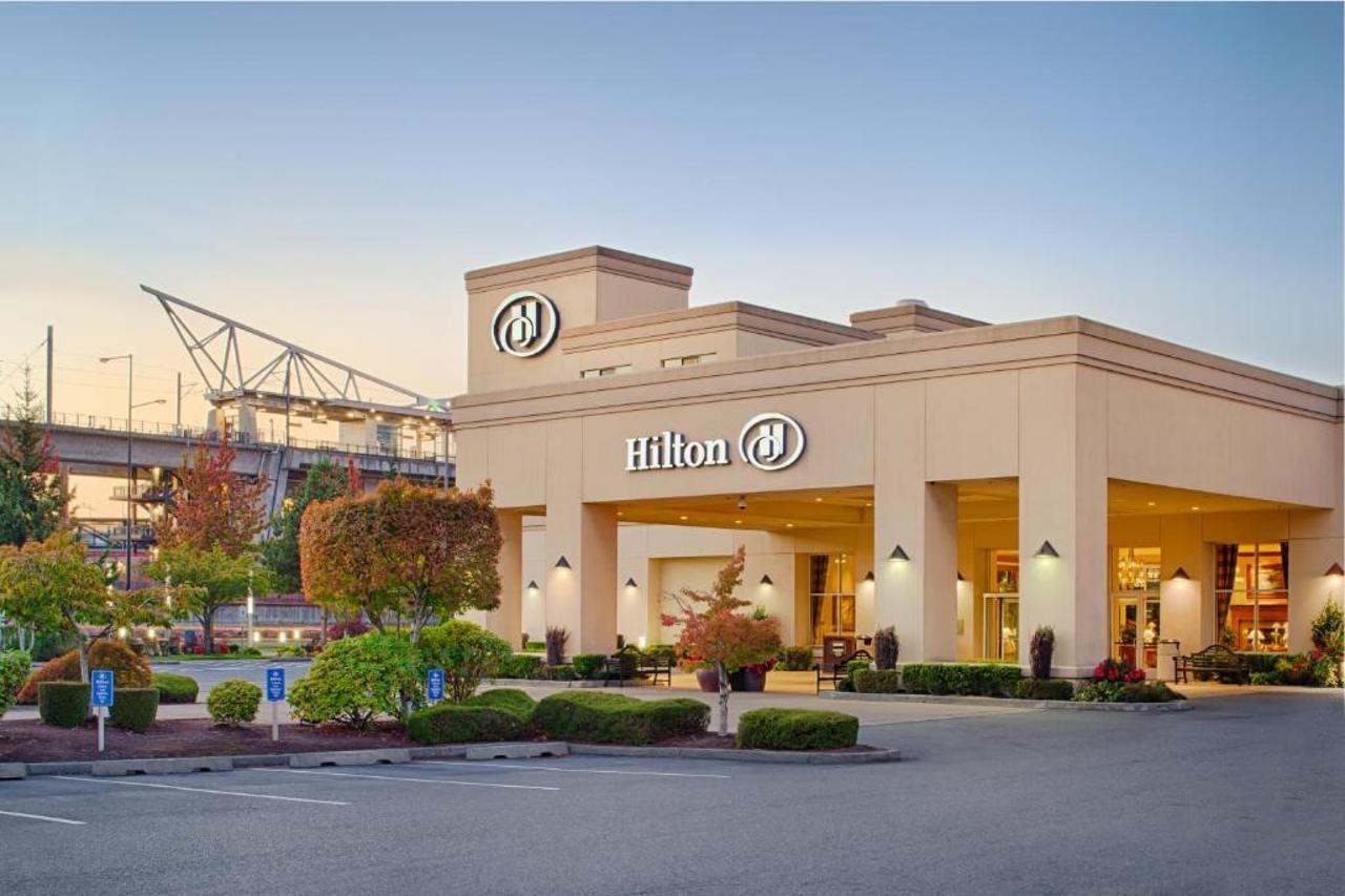 Hilton Seattle Airport & Conference Center Hotel SeaTac Exterior photo