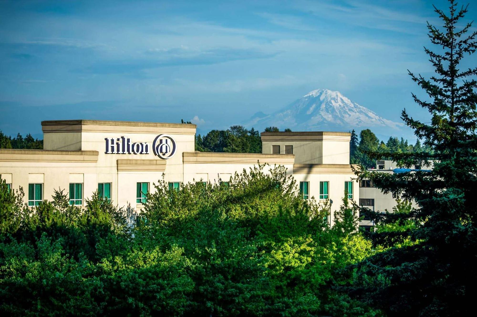 Hilton Seattle Airport & Conference Center Hotel SeaTac Exterior photo